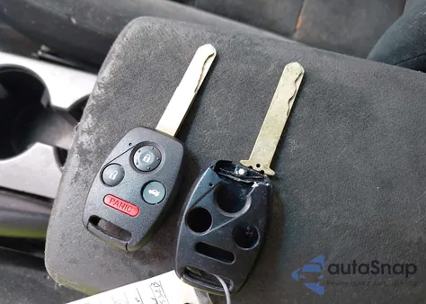 2006 Honda Accord 2.4 Se z USA, uszkodzony, nr VIN 1HGCM56376A060166